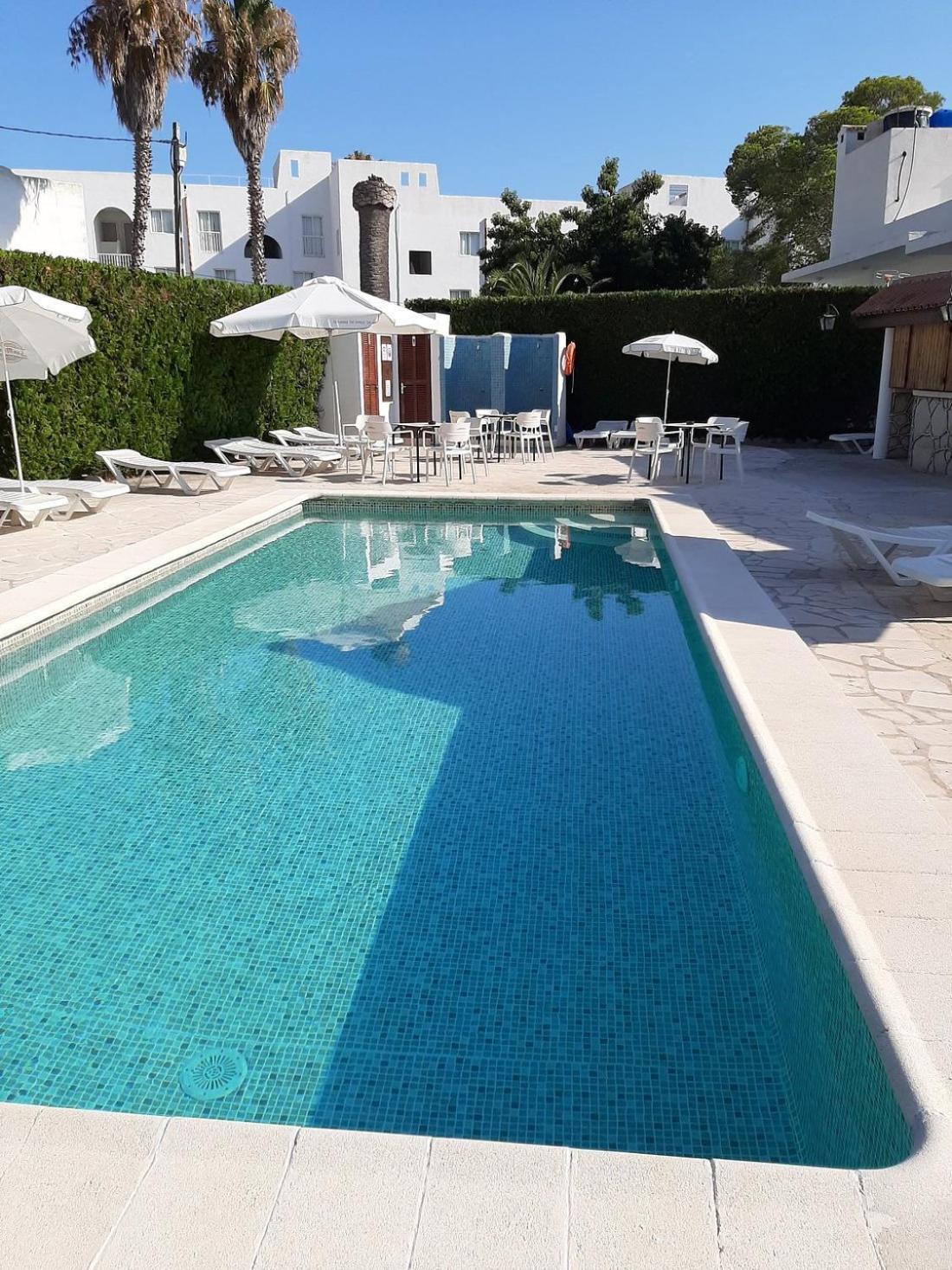 Hostal Oasis Dor Cala D´Or Extérieur photo